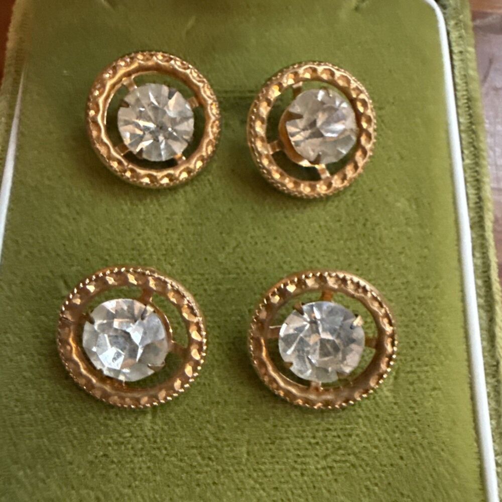 Lot Of 4 Vintage FANCY Crystal & Gold Tone Buttons